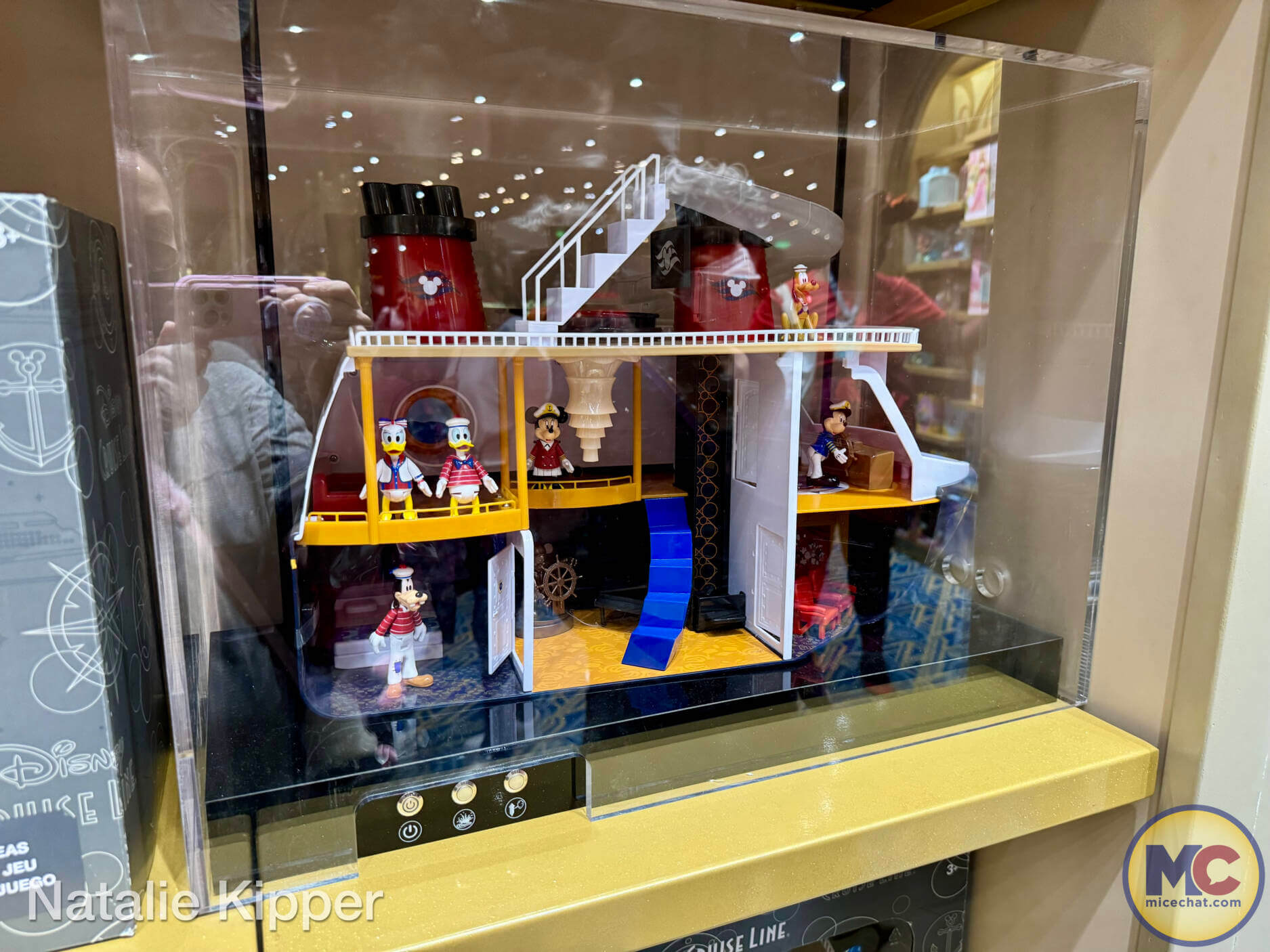 Disney Magic merchandise, Exploring Disney Cruise Merchandise Aboard the Disney Magic