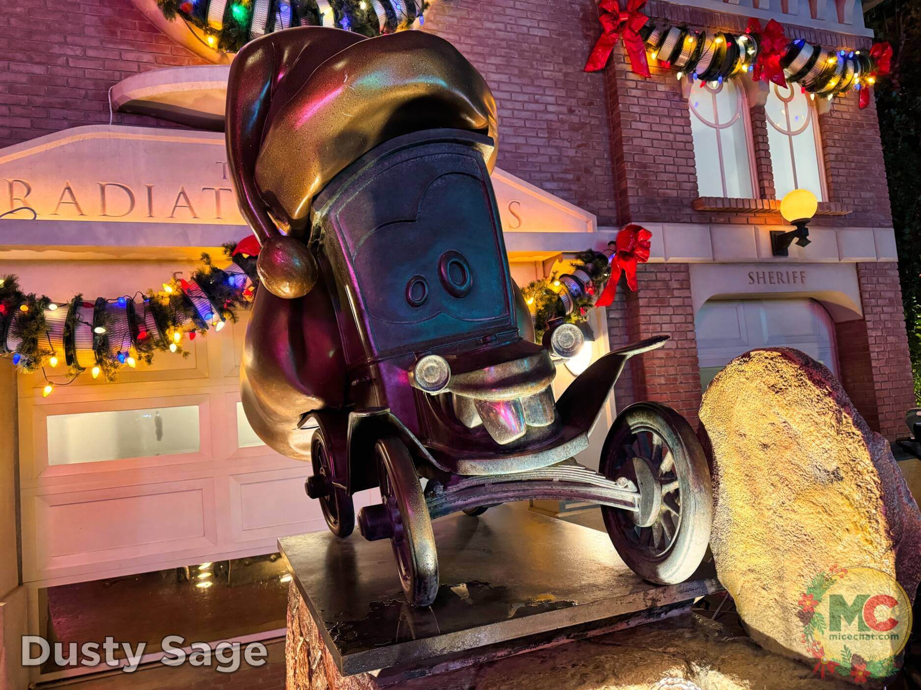 , Disneyland Update – Boom, Bust, Crowd Crush & It’s a Small Nude After All