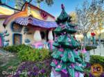 Disneyland News christmas toontown minnies house tree MiceChat