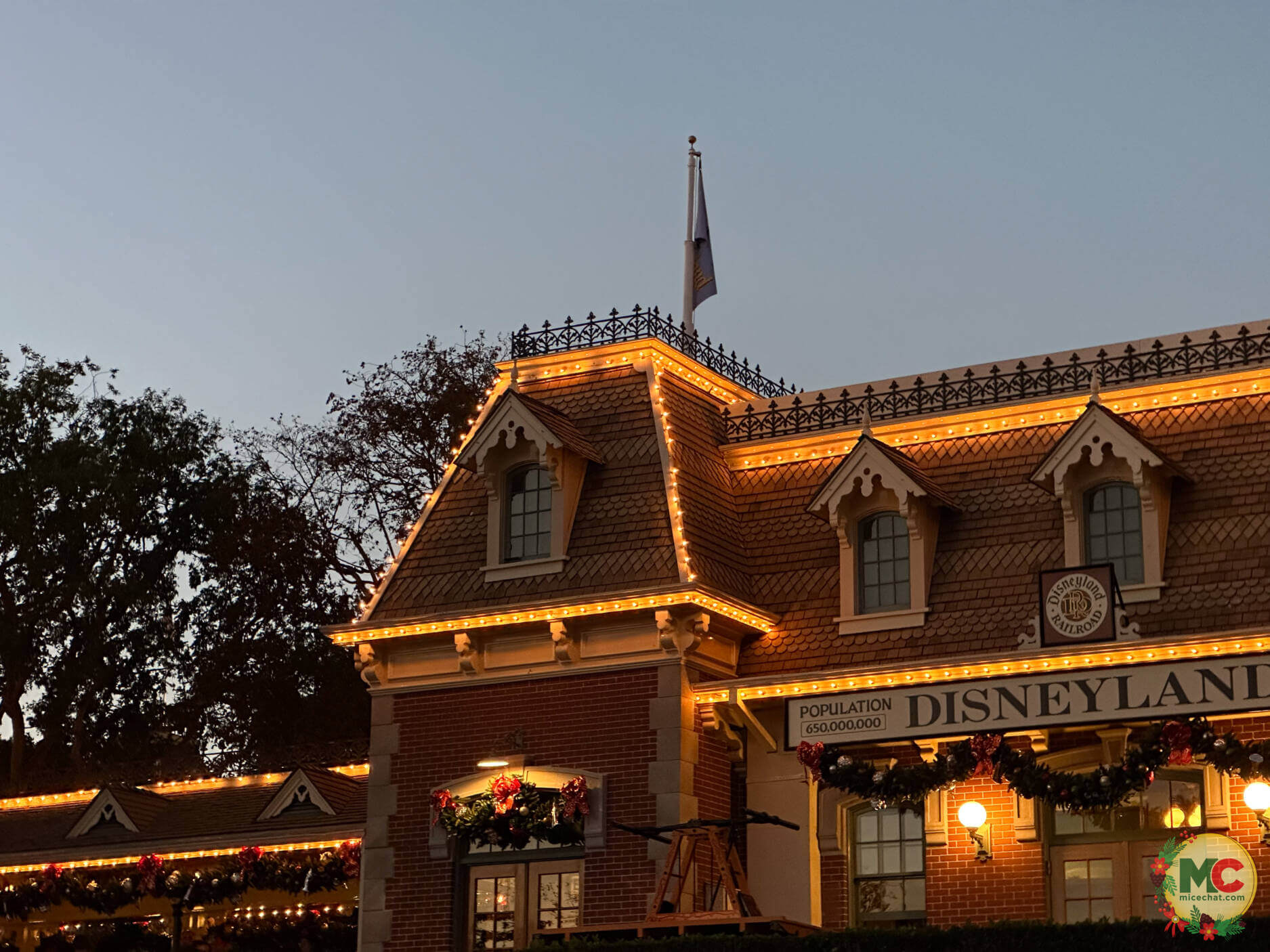 Disneyland holiday, Disneyland Update: Exciting Openings, Maintenance Concerns, Holiday Crush & Pin Rules