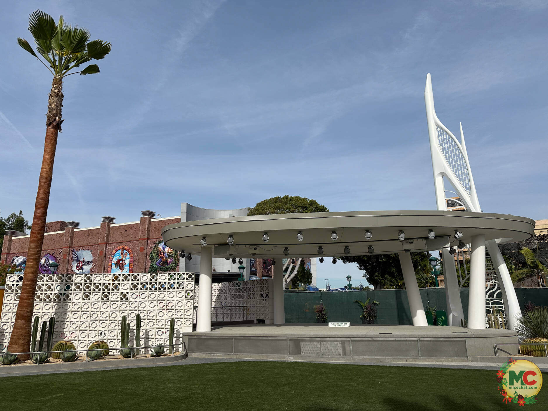 Disneyland holiday, Disneyland Update: Exciting Openings, Maintenance Concerns, Holiday Crush & Pin Rules
