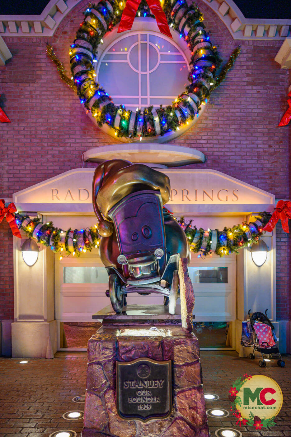 Disneyland holiday, Disneyland Update: Exciting Openings, Maintenance Concerns, Holiday Crush & Pin Rules