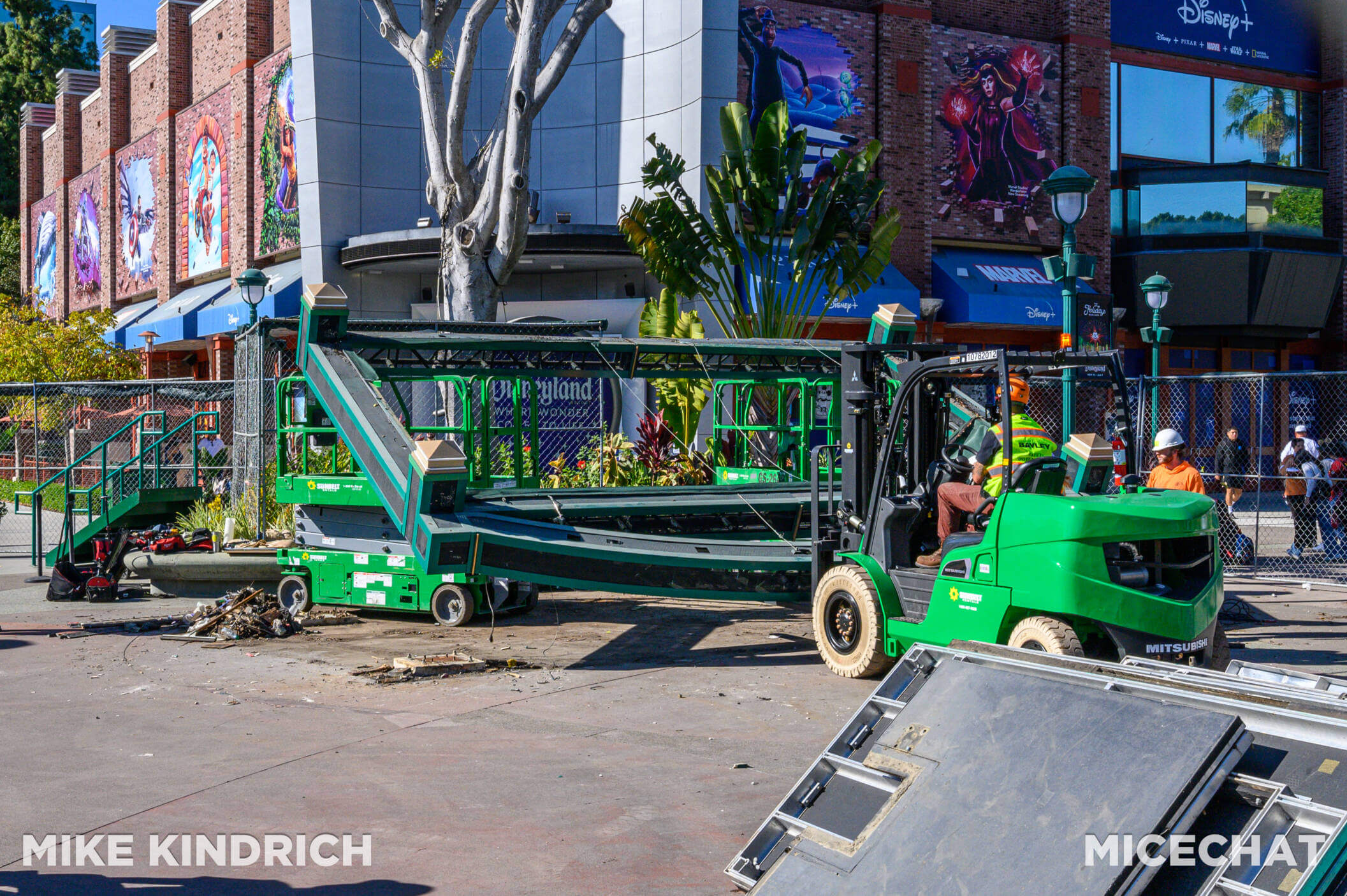 Disneyland holiday, Disneyland Update: Exciting Openings, Maintenance Concerns, Holiday Crush & Pin Rules