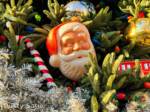 Disneyland News Beauty DCA Christmas tree 2 MiceChat