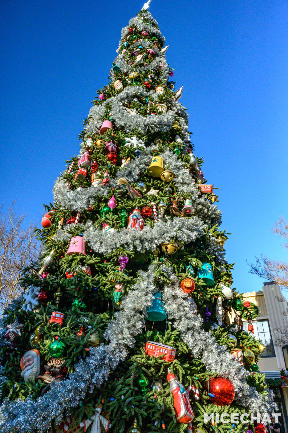 , Disneyland Update: The Big Christmas Lock Out