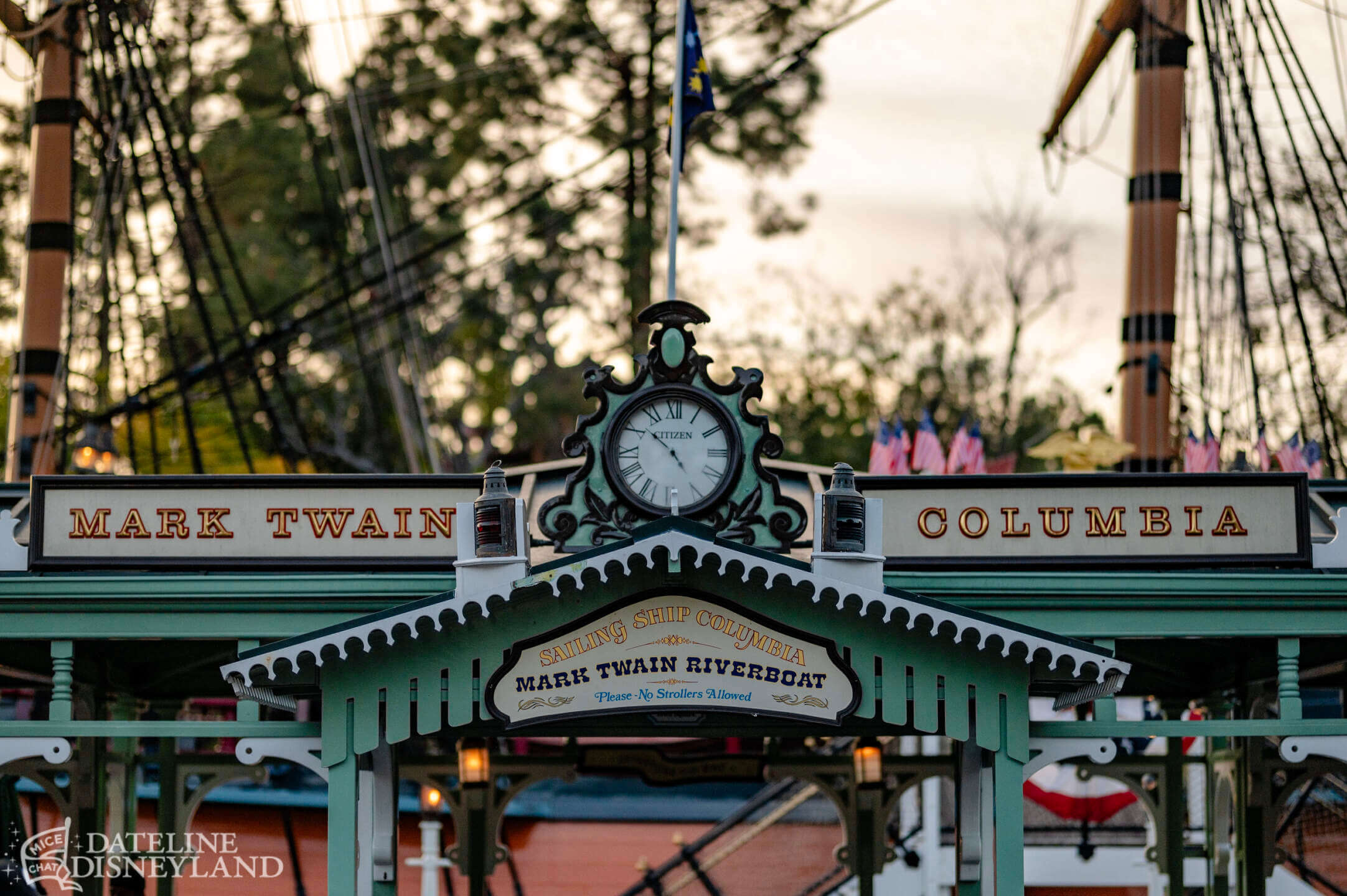 Disneyland, DISNEYLAND UPDATE: New Gates, Dragons & Haunted Mansion Closed!