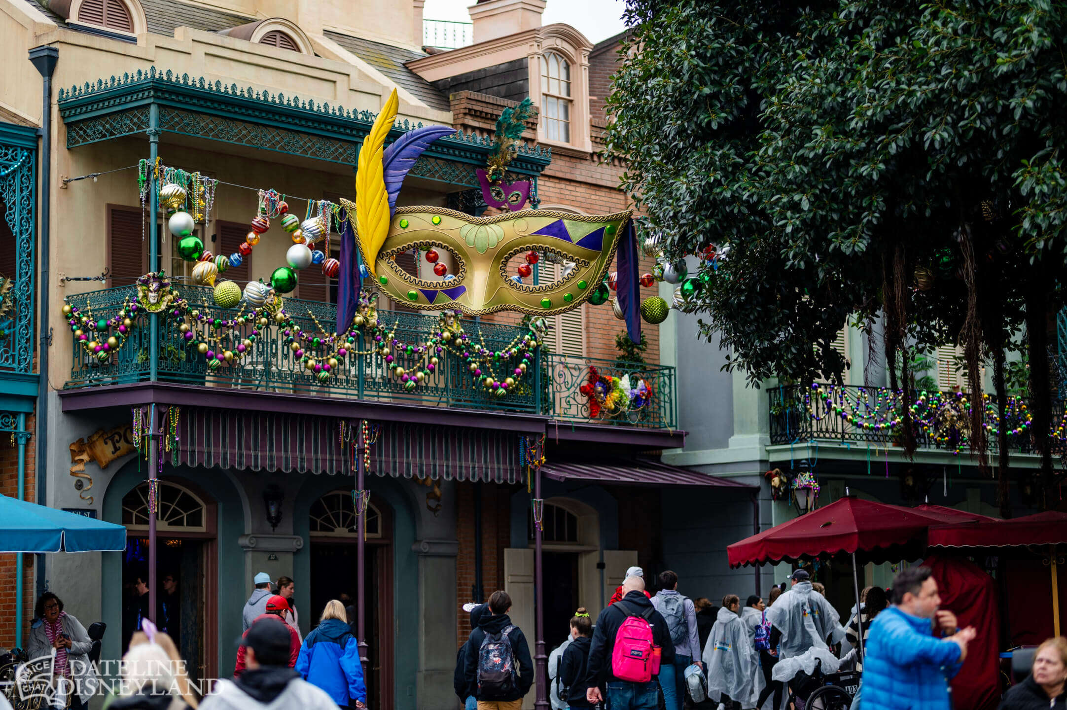 Disneyland, DISNEYLAND UPDATE: New Gates, Dragons & Haunted Mansion Closed!