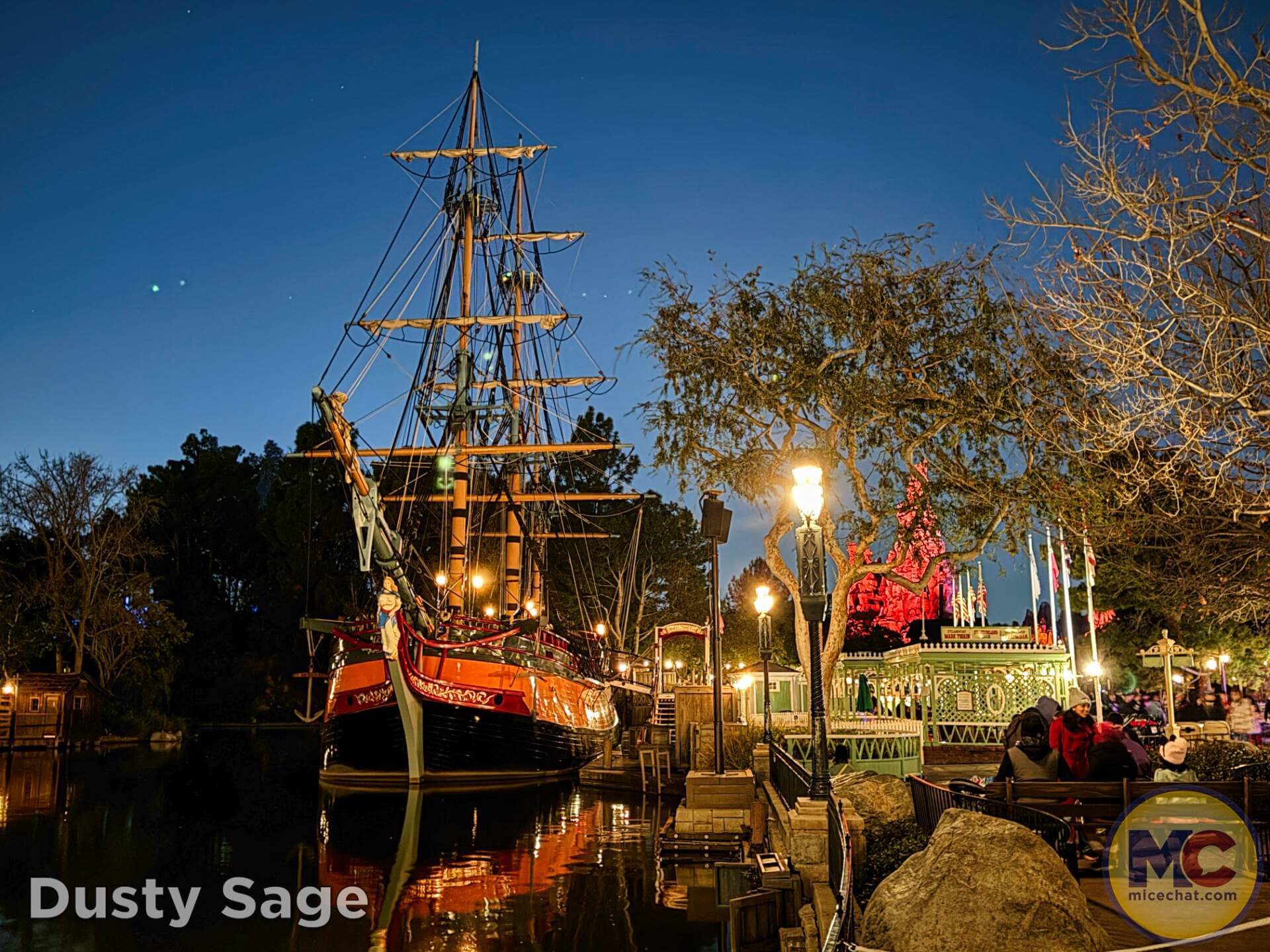 , Disneyland Update: The Great Goodbye, Lightning Lame & Constant Construction