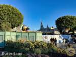 Disneyland News construction tomorrowland walls 2 MiceChat