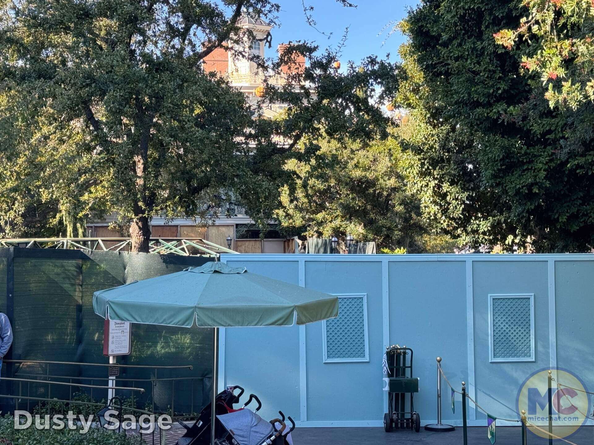 , Disneyland Update: The Great Goodbye, Lightning Lame & Constant Construction