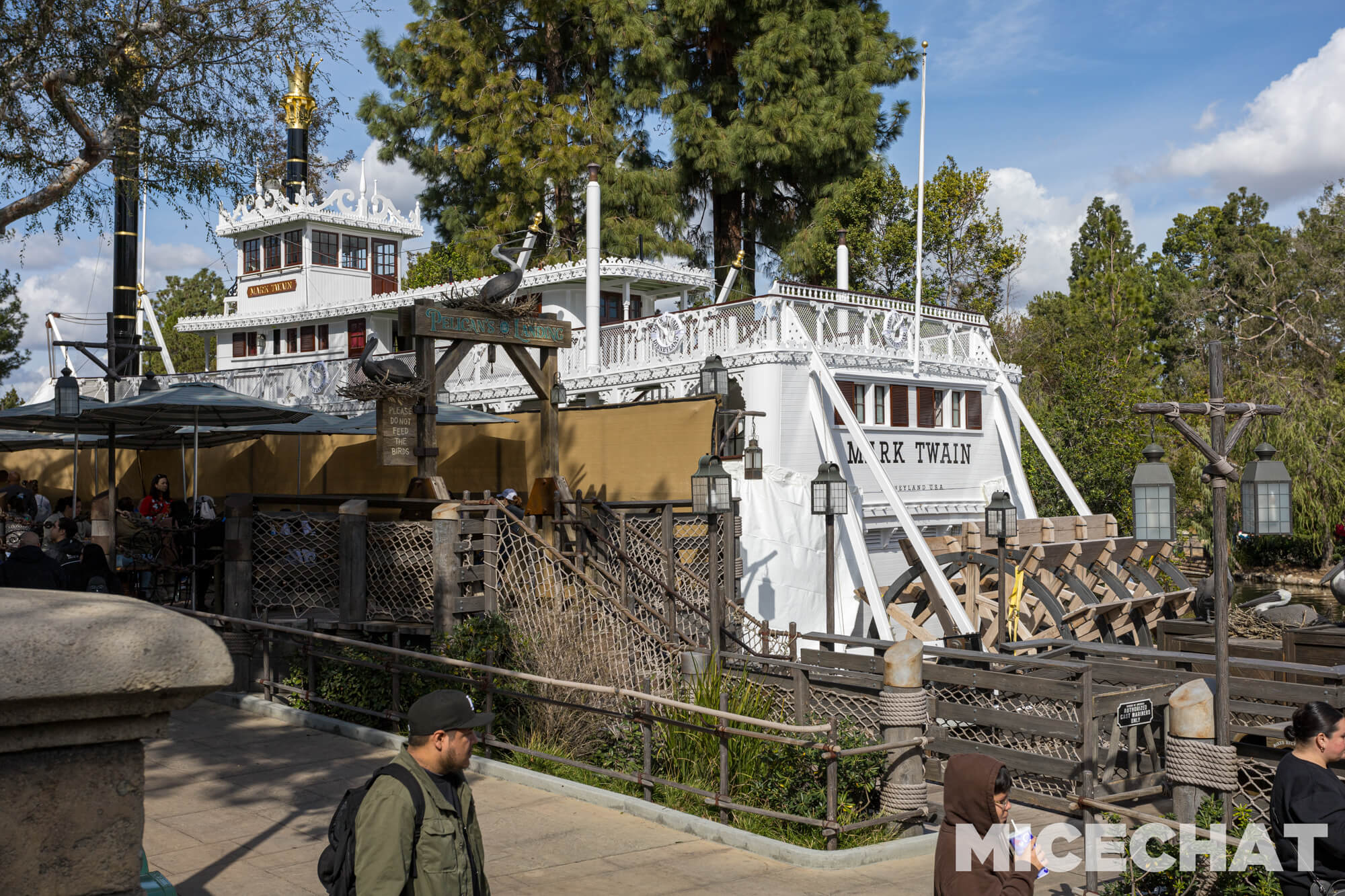 , DISNEYLAND UPDATE: Celebrations, Super Bowl Surprise & Blue Skies