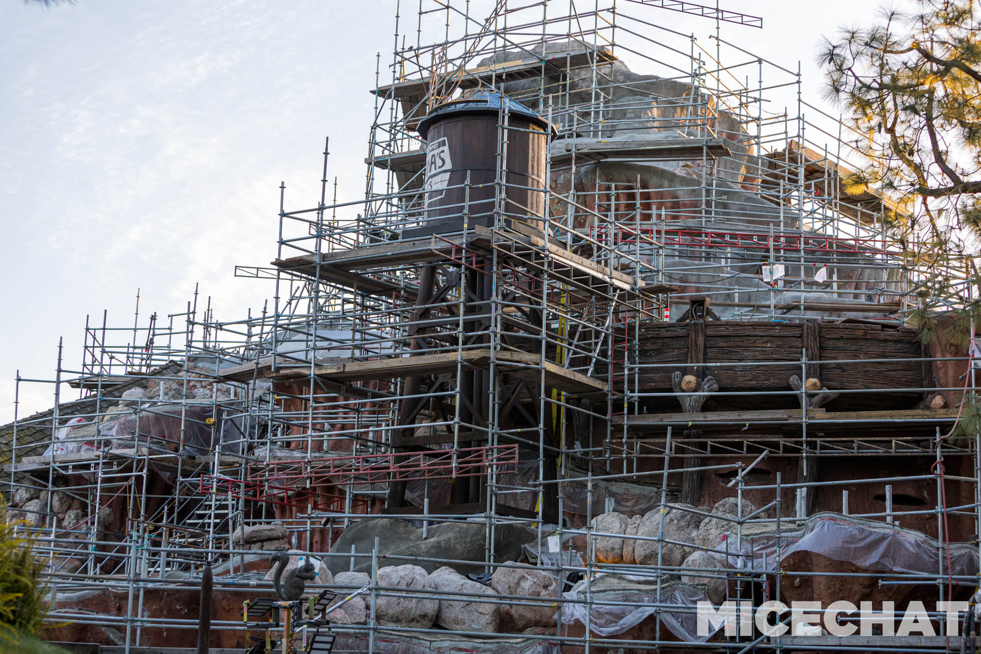 , DISNEYLAND UPDATE: Inching Forward, Spring Surprises & Continuing Construction