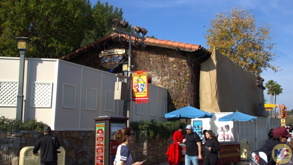 , DISNEYLAND UPDATE: Performers Unite, After Dark Alert & Icon Exit!