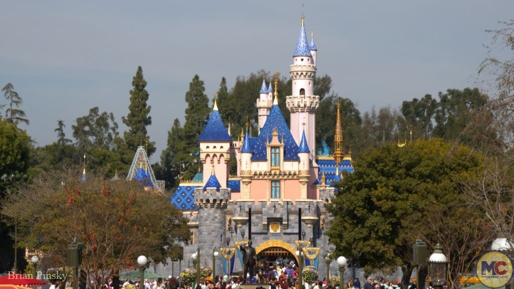 , DISNEYLAND UPDATE: Performers Unite, After Dark Alert & Icon Exit!