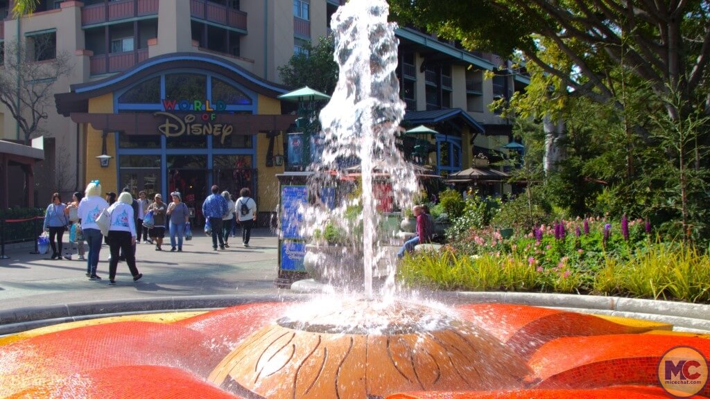, DISNEYLAND UPDATE: Performers Unite, After Dark Alert & Icon Exit!