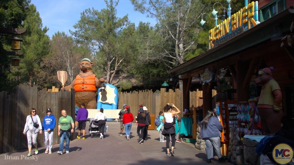 , DISNEYLAND UPDATE: Performers Unite, After Dark Alert & Icon Exit!