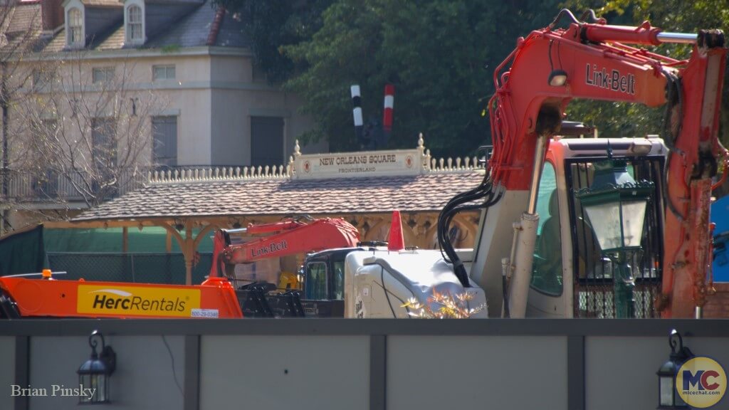 , DISNEYLAND UPDATE: Performers Unite, After Dark Alert & Icon Exit!