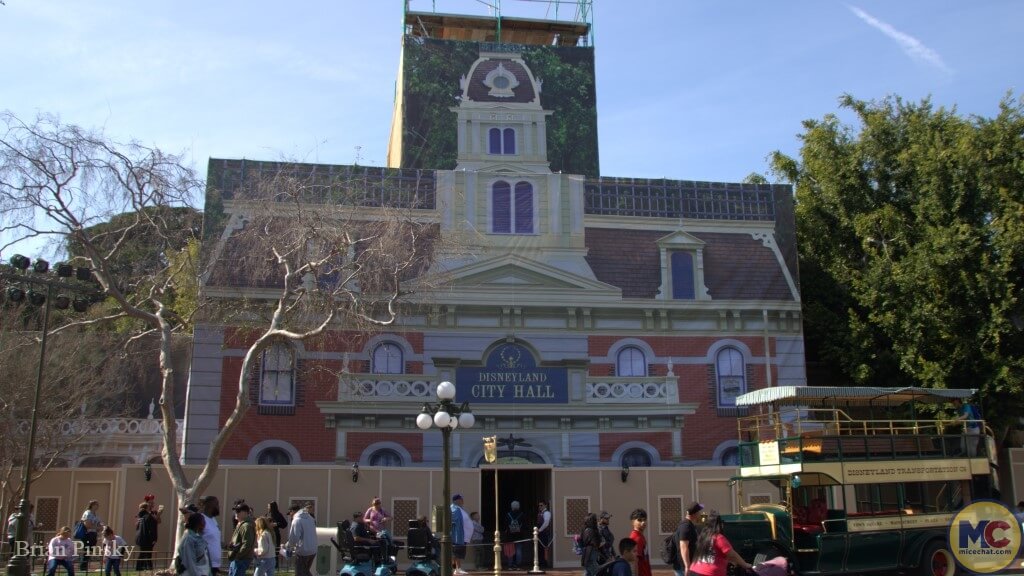 , DISNEYLAND UPDATE: Performers Unite, After Dark Alert & Icon Exit!