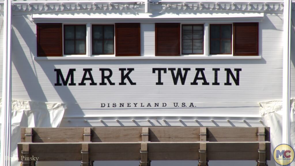 , DISNEYLAND UPDATE: Performers Unite, After Dark Alert & Icon Exit!
