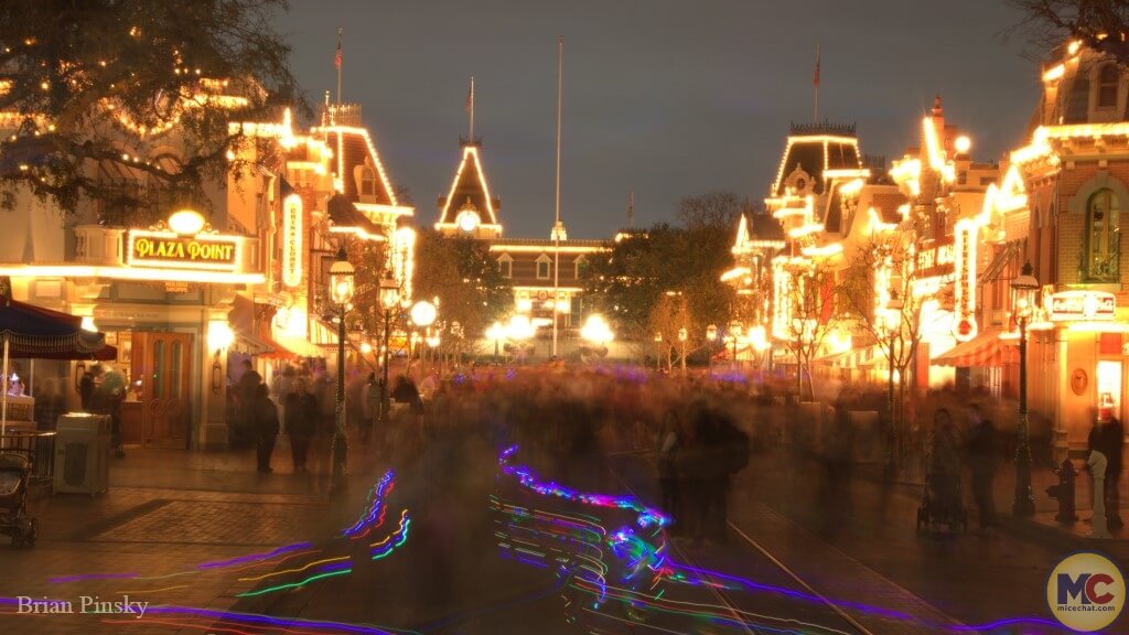 , DISNEYLAND UPDATE: Performers Unite, After Dark Alert & Icon Exit!