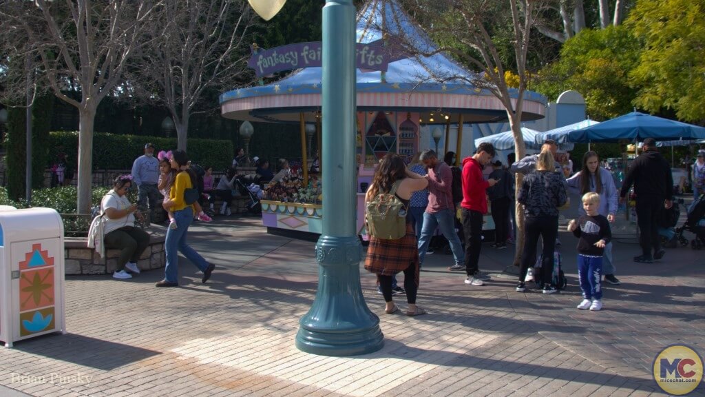 , DISNEYLAND UPDATE: Performers Unite, After Dark Alert & Icon Exit!