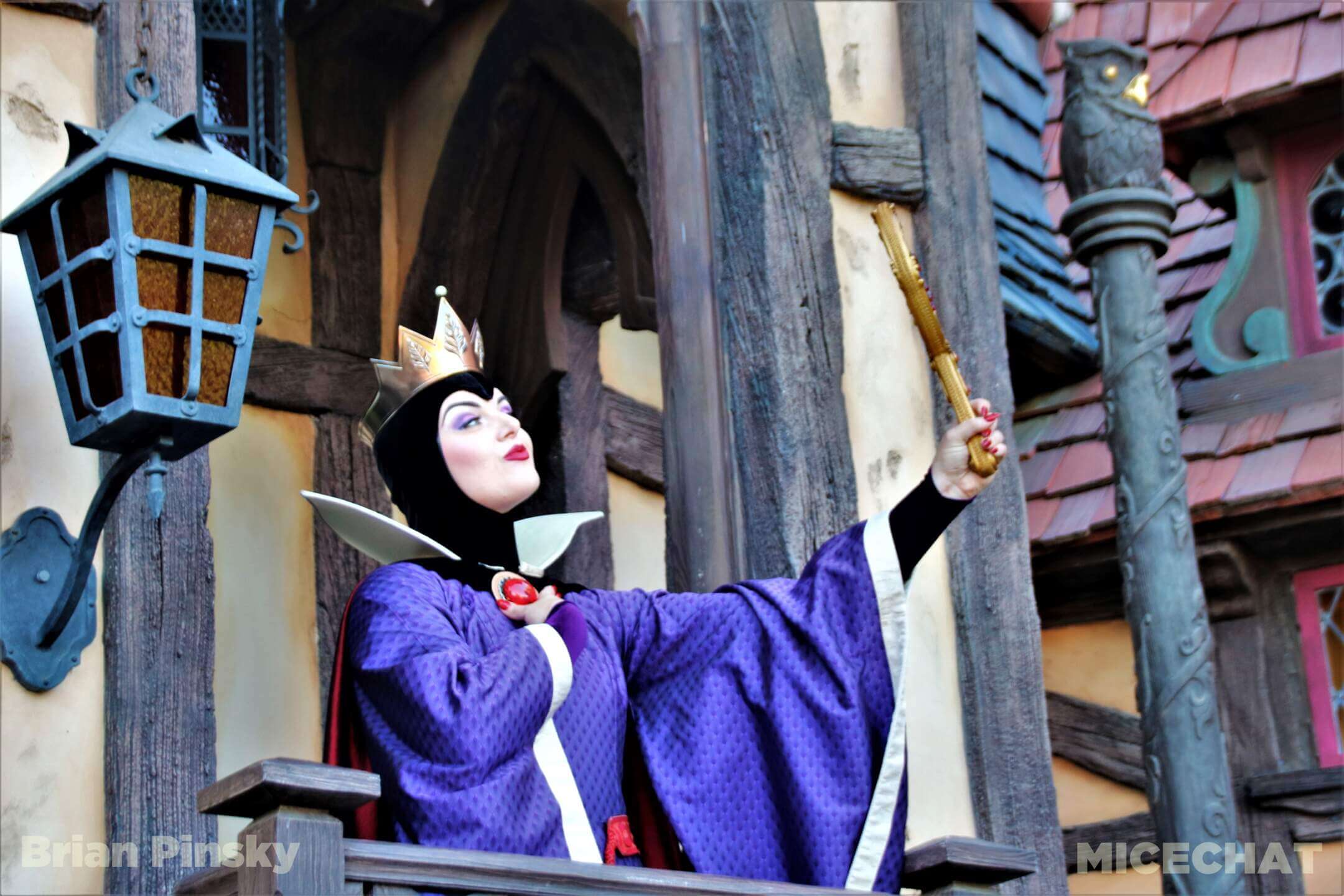 , DISNEYLAND UPDATE: Performers Unite, After Dark Alert & Icon Exit!