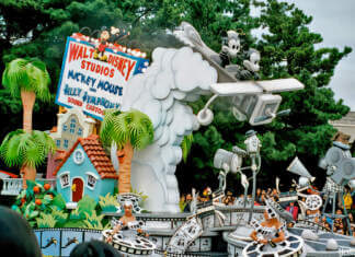 Disney on Parade: 100 Years of Magic at Tokyo Disneyland