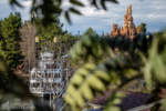 Disneyland-Adventureland-Treehouse-view-Rivers-of-America-Mark-Twain-Riverboat-Big-Thunder-Mountain-DSC_4349-X5