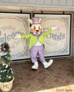 Disneyland Mr Easter Bunny 1