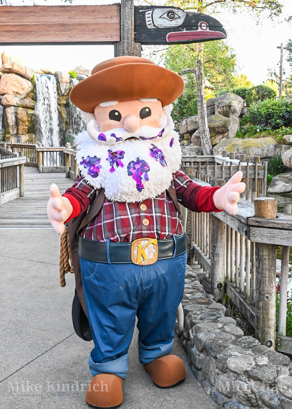 Knott's Boysenberry Festival Guide: Berry Best Bites & Insider Tips