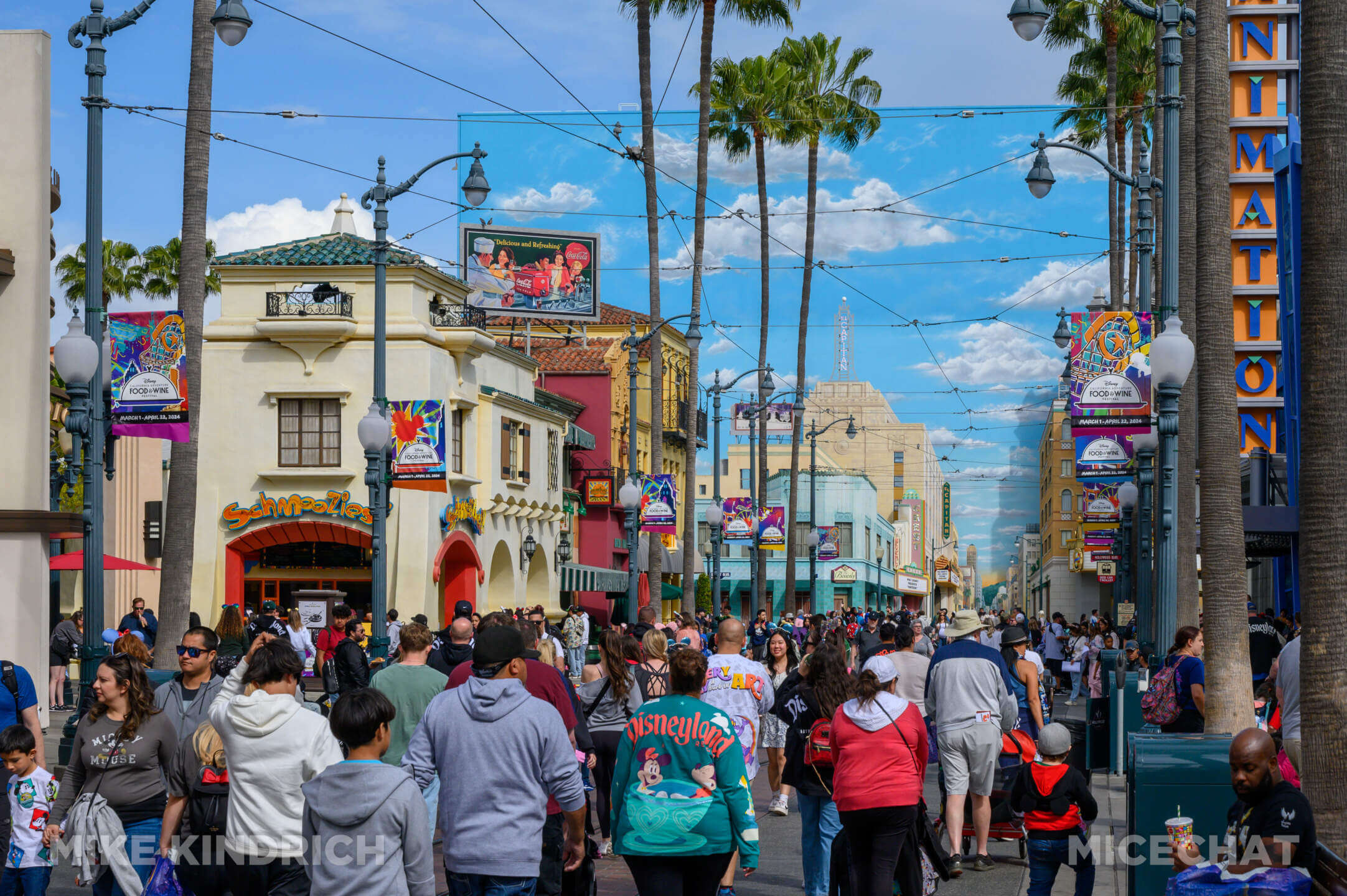 , Disneyland Update: Tiana Sets Up Shop, New Gates & Pink Trees!