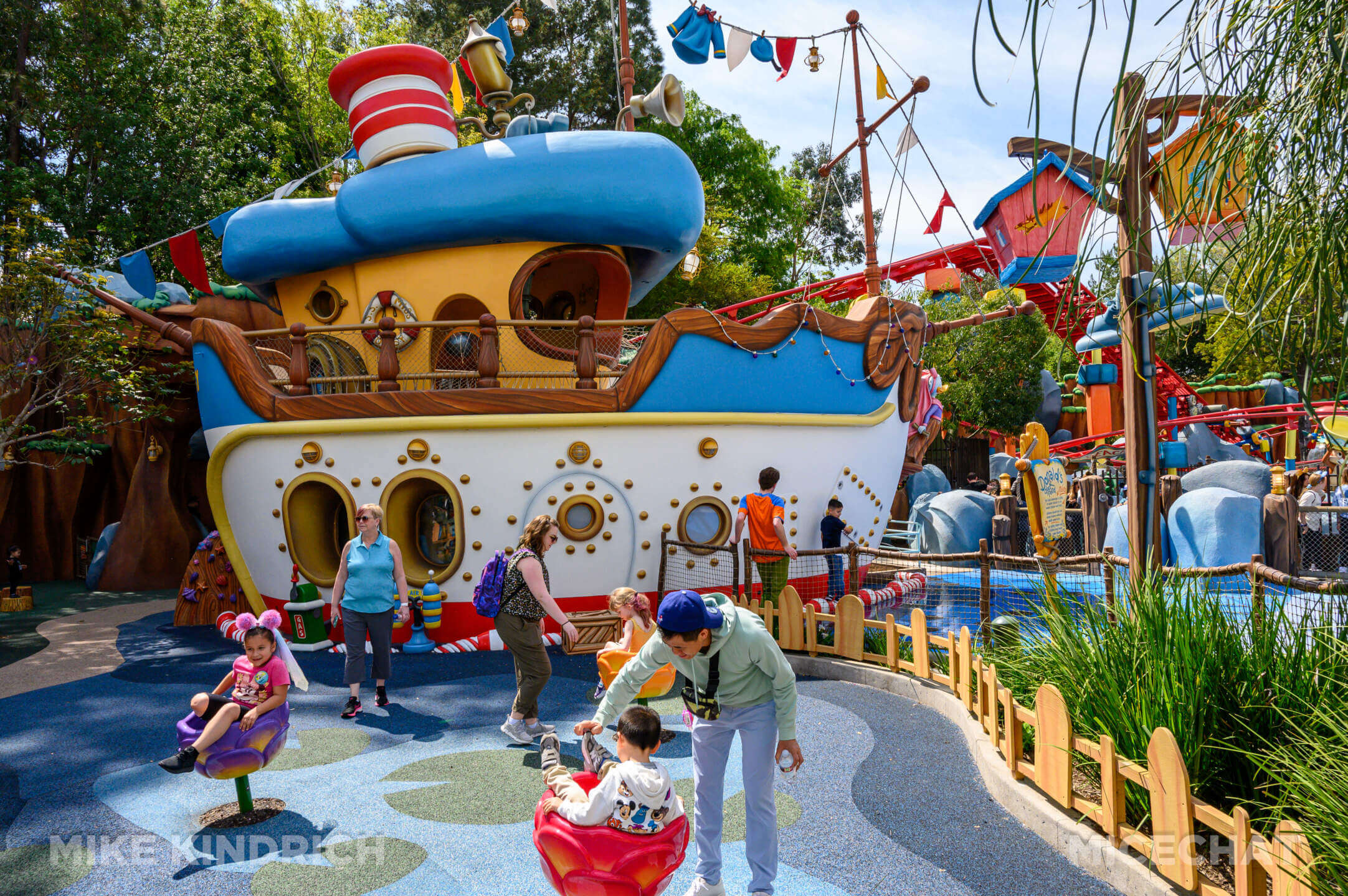 , DISNEYLAND UPDATE: Toontown Troubles Tamed, Spring Surprises &#038; Seasonal Shenanigans