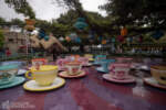 Disneyland Mad Tea Party closed rain DSC_7425-X5