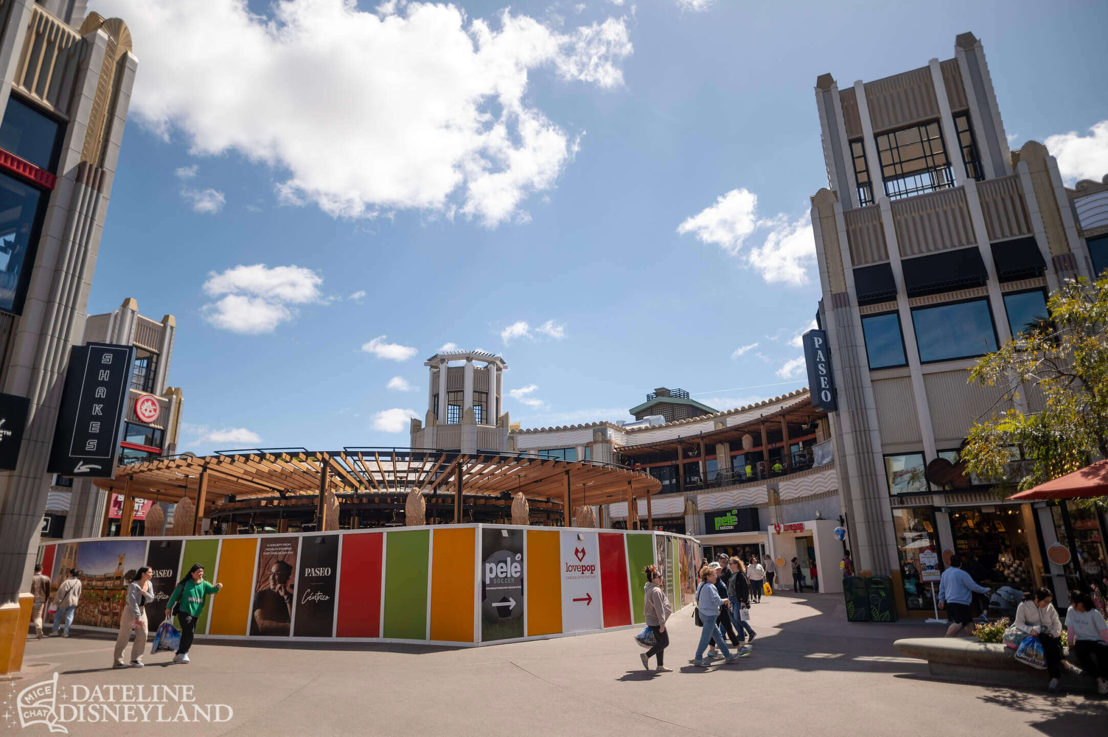 Disneyland, Disneyland Update: Rainy Days, Reveals, and Reinventions!
