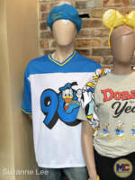 Disneyland-Donald Duck 90 merchandise-Donald football jersey