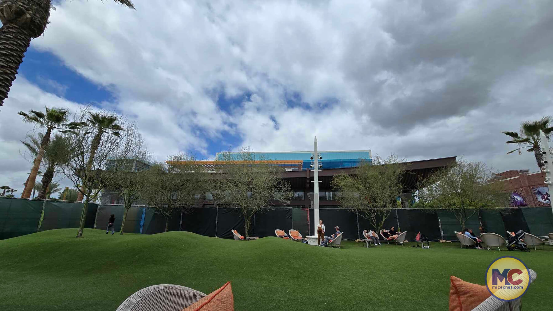 , DISNEYLAND UPDATE: Beautiful Fantasies & Overwhelming Nightmares