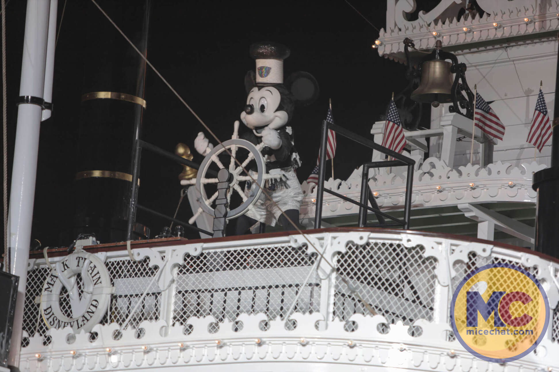 , DISNEYLAND UPDATE: Beautiful Fantasies & Overwhelming Nightmares