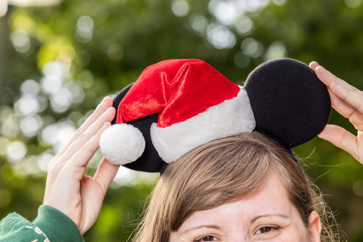 Disney Holiday Merchandise, DISNEYLAND HOLIDAY MERCH: Festive Cheer, New Gear & Merry Must-Haves!