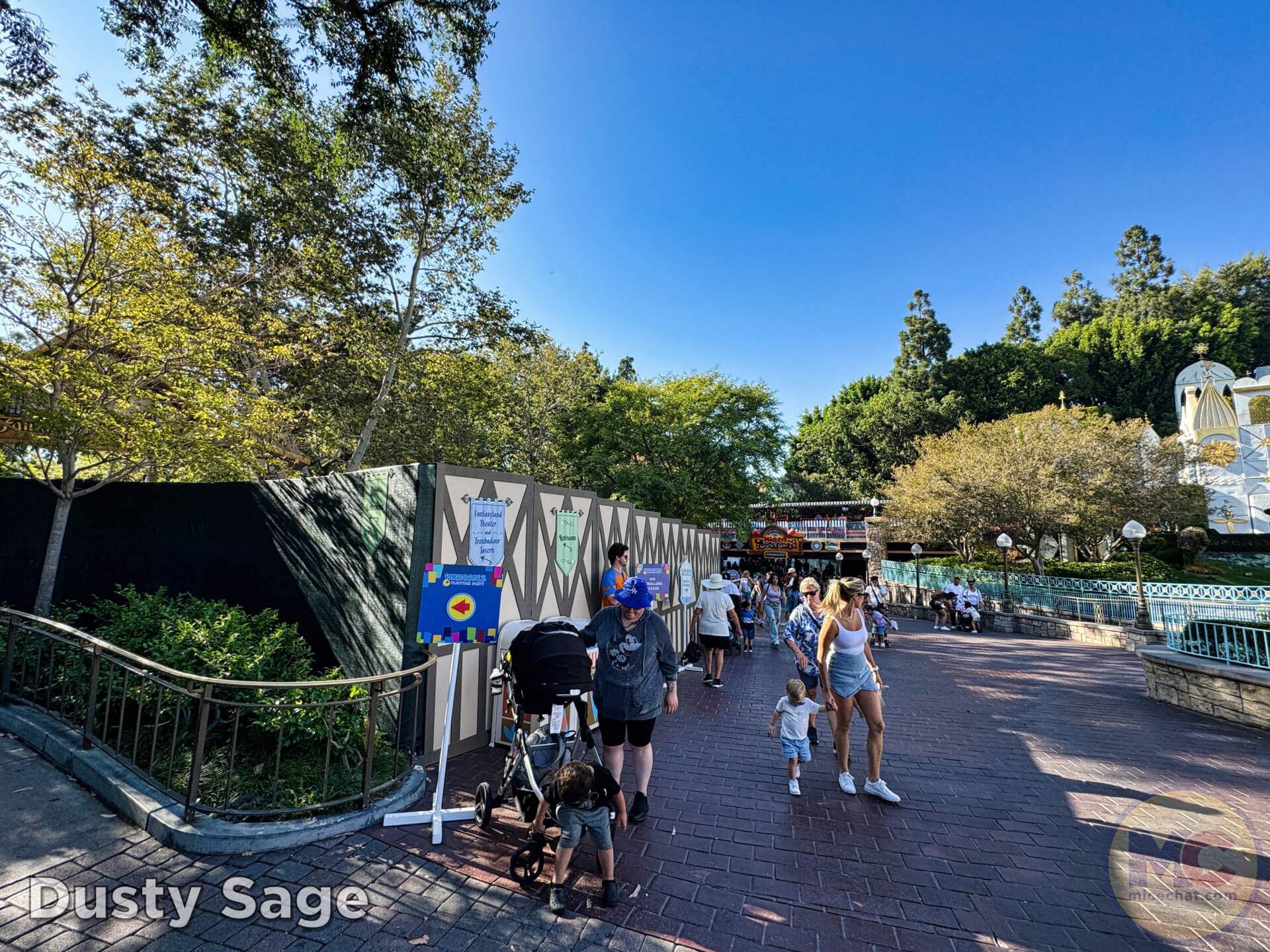 , DISNEYLAND UPDATE: Maintenance Boo-Hoos, Strike in View, Country Bear Barbecue