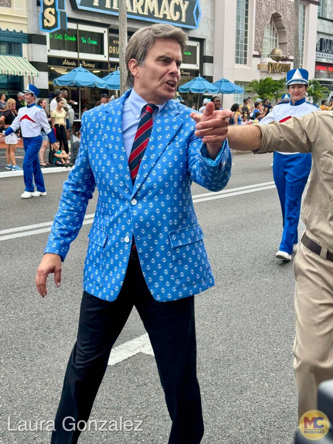 , ACTION: Universal Studios Florida’s NEW Mega Movie Parade!