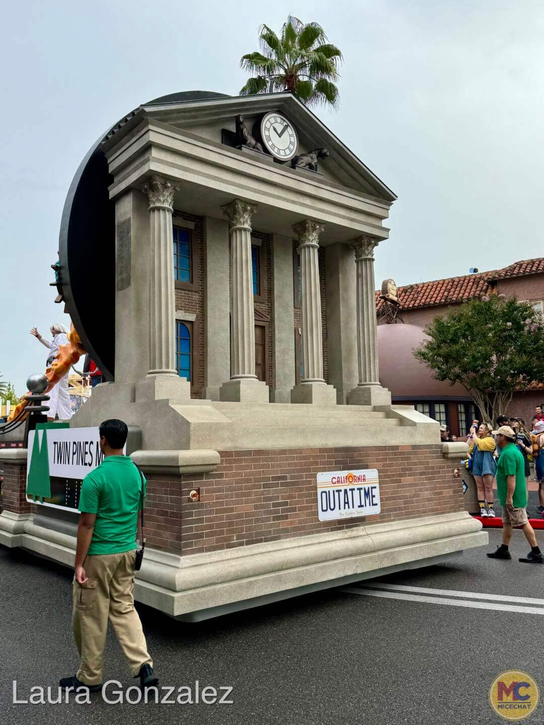 , ACTION: Universal Studios Florida’s NEW Mega Movie Parade!