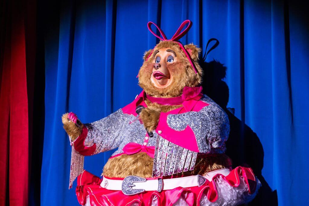 WDW Update, WDW Update: Country Bear Breakout, D23 Dynamics & Halloween/Holiday Hoopla