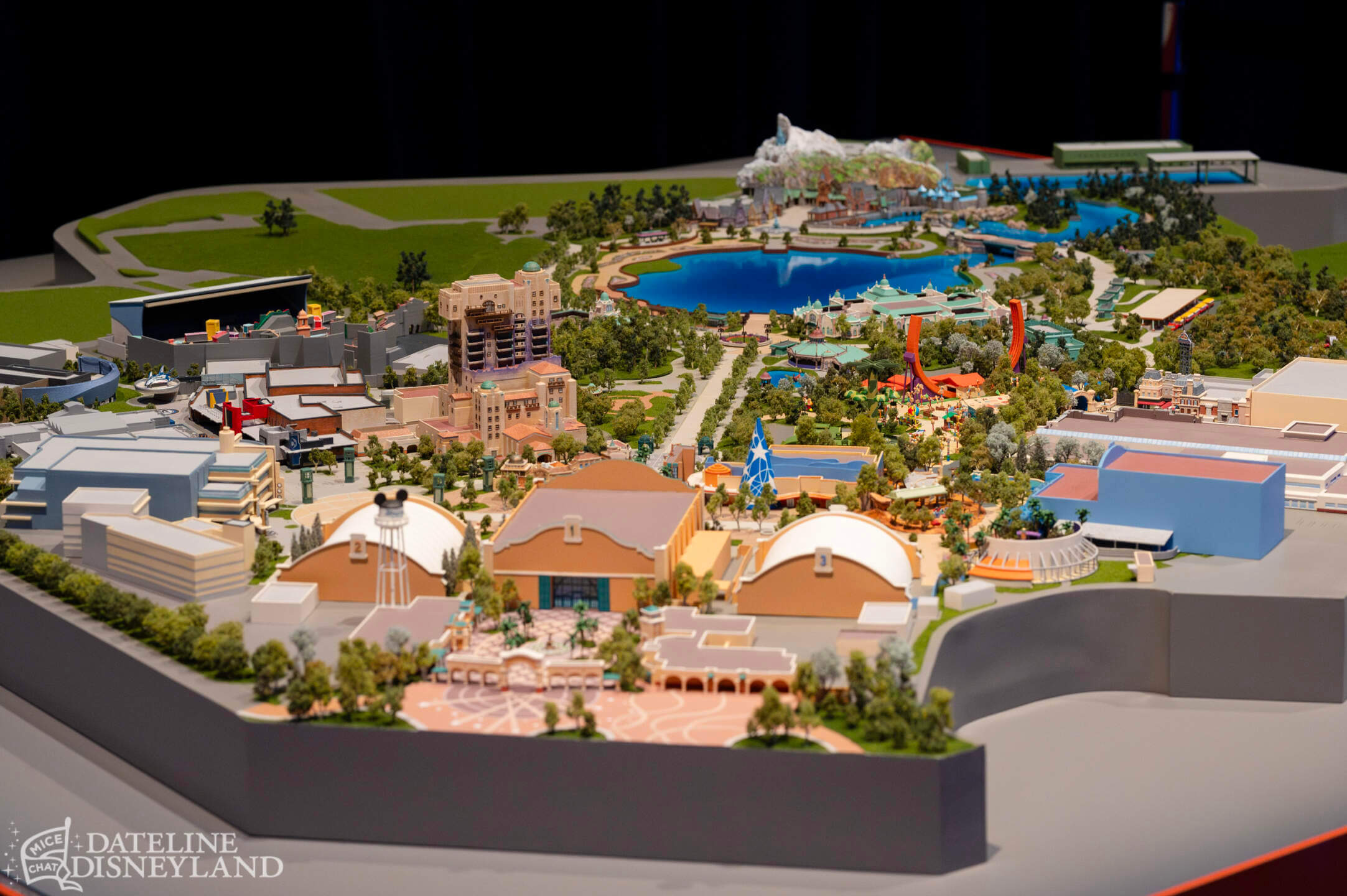 We Know What's Beyond the North Mountain at Disneyland Paris!