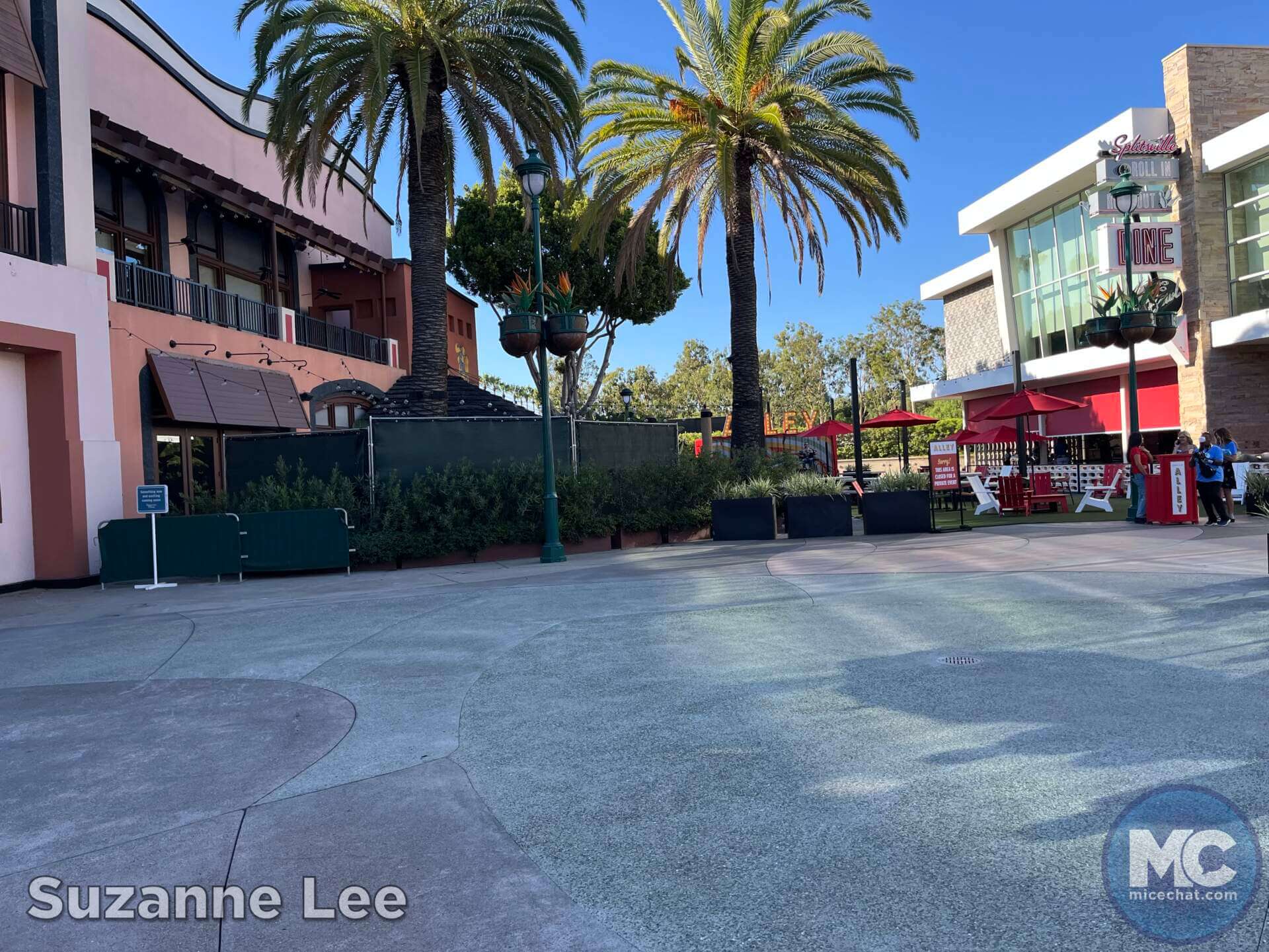 , Disneyland Update: Construction Tricks and Halloween Treats