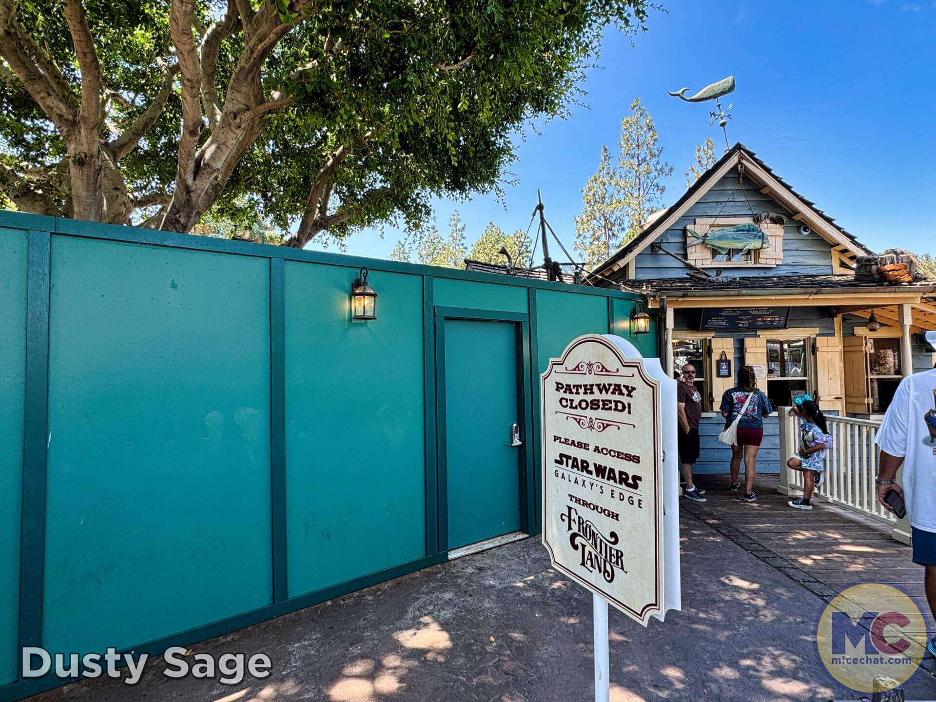 , Disneyland Update: Attractions Where? Dare to Scare! BBQ Bear 🐻