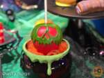 Disneyland-News-Halloween Food Carmel Apple – MiceChat