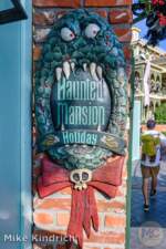 Disneyland-News-Haunted Mansion Holiday Entry Plaque- MiceChat