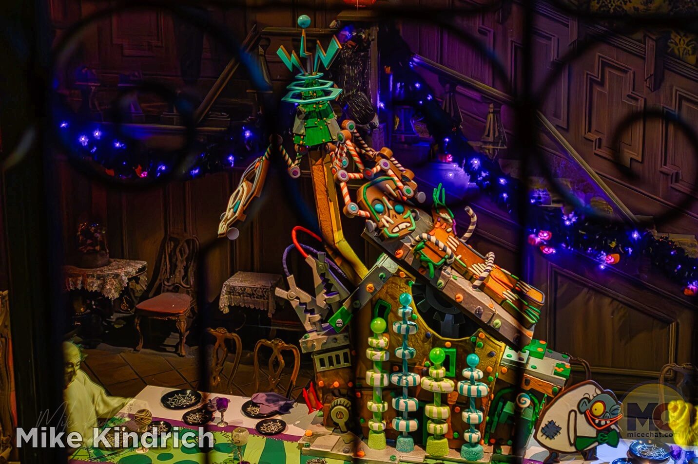 , DISNEYLAND UPDATE: Dead-er Together, D23 Screams & Haunted Happenings