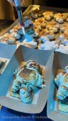 HHN33 – marshmallow man