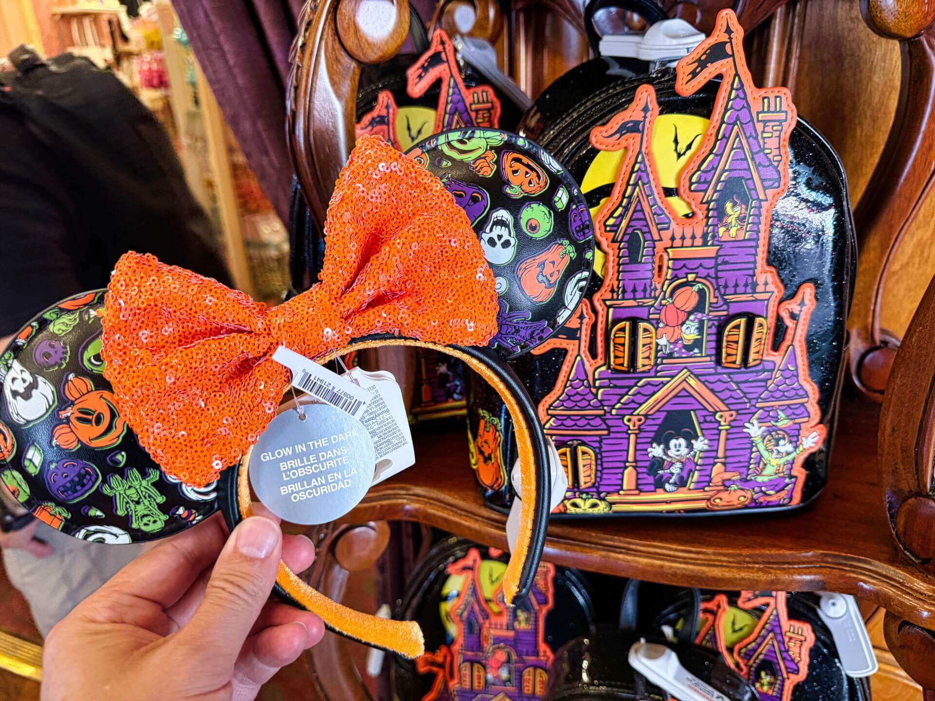 , DISNEYLAND UPDATE: Dead-er Together, D23 Screams & Haunted Happenings